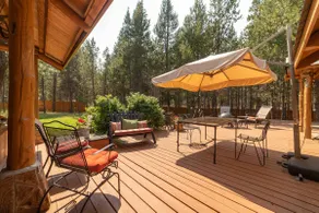 Cascade Basecamp, Fully Fenced/Hot Tub/Pet Friendly! - Image 5