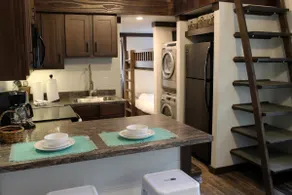 Mountain Top Mini Home at The Retreat at Deer Lick - Image 4