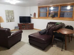 Entire Suite-Short drive to Lambeau, Zoo, Downtown - Image 3