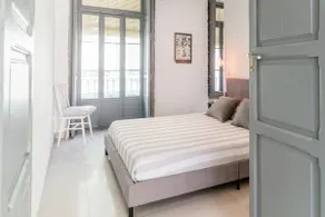 M House Loft, Terrace Close to Port Beach & Subway - Image 3
