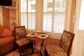 Artistic 1 bedroom - quick walk to the beach - Image 5