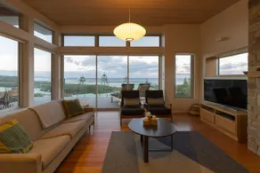 Award Winning Luxury Beach House - Image 5