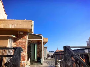 Manse House, Cozy accommodation with a nice terrace with sunshine, a sunrise restaurant in the city, a good night's sleep, a rooftop room - Image 4