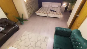 Entire Stylish Apartment - Image 4