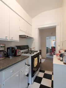 Spacious Roland Park Apt near Hopkins - Image 3