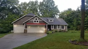 Serene acreage in Saugatuck - Image 2