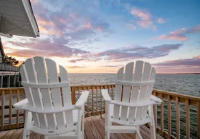 Waterfront Cottage With 180 Degree Views!! - Image 2