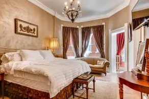 Victorian Charm Cap Hill Furnished Studio-Suite #4 - Image 2
