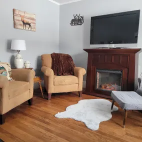 Grandma's Adirondack River Retreat - Image 4