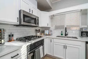 Relaxing, 4BD, 2 King Bed, w/ View & Hot Tub - Image 3