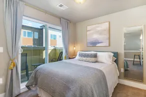 Spacious New Studio! Close to Old Town & Foothills - Image 4
