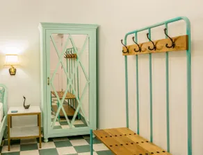 Shades of Summer - A Cosy 3BHK Apartment - Image 4