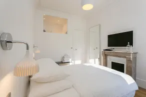 Stylish apartment for 4 in Paris near Eiffel Tower - Image 4
