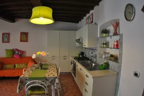 Pretty Apt in Florentine style - Image 3