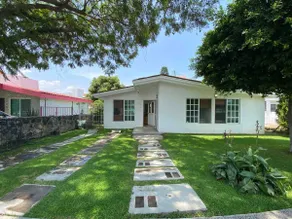 My little house in the hills, pool with panels - Image 3