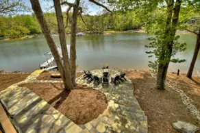 Picturesque Point on Beautiful Lake Nottely - Image 2