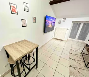 Spacious & Charming 2 bedrooms - Lyon Bron Eurexpo - Image 5