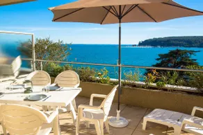 Apartment with sea view in Morgat - Image 4