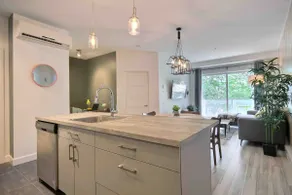 Bright and Cheerful Two Bedroom Condo 😊 - Image 5