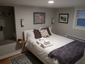 2 Bdrm in Kitsilano walk to shop/restaurants/bars - Image 2