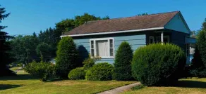 Little House On Lincoln - Image 3