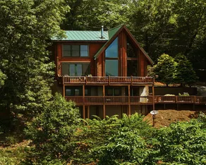 Mountain top overlooking lake, Hot Tub, Firepit - Image 2