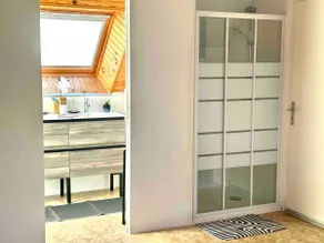 1-bedroom apartment and 1 baby or child bedroom - Image 4