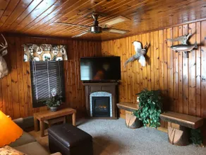 The Little Red Lodge - Image 5