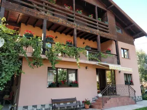 Maria Guesthouse - Image 2