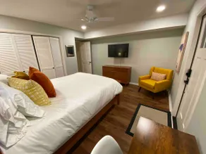 Heart of Chapel Hill - Image 3