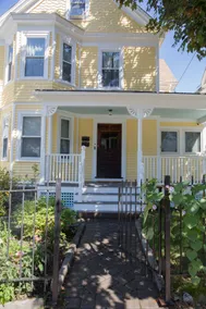 Spacious 5BR Condo w/parking near METRO - Image 3