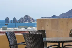 Amazing Arch and Ocean View Condo w/Private Garden - Image 5