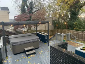 Clifton Scenic Lodge 3BR 2BA: Private Hot Tub, Spacious Patio, Offstreet Parking - Image 3