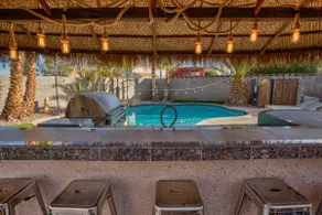EPIC 5 bed huge yard Resort Pool 9 min Vegas Strp! - Image 5