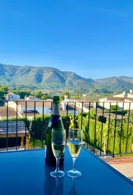 Stunning views, cycling base, pellet burner, pool! - Image 3