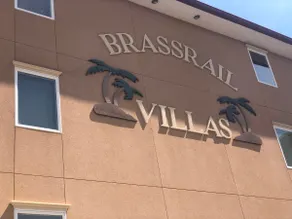 Brass Rail Villas - Image 2