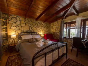 Petra Thea Villa Karitaina - Image 3