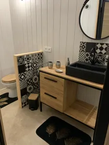 Gîte Rêve de Coton avec Spa Privatif & Piscine - Image 5