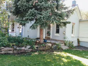 2 Bdrm Suite Close to Downtown Golden STR-23-0024 - Image 2