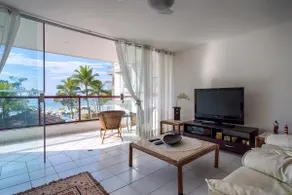 Toninhas Beach, Ubatuba, right on the sand - Image 2
