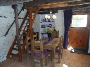 Charming cosy cottage with use of hot tub! - Image 3