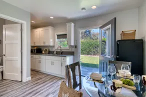 Studio Charmer In A Safe & Convenient Location - Image 3