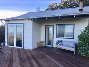 Kookaburra Cottage at Mount Worth - Image 2