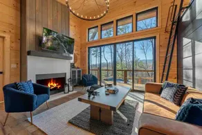 New Treehaus w/ Amazing Views, Hot tub 2/2 + loft - Image 3