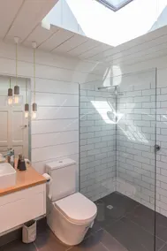 Salamanca Loft – Boutique stay above the Market - Image 3