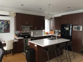 Penthouse on the St. Lawrence River - Image 4
