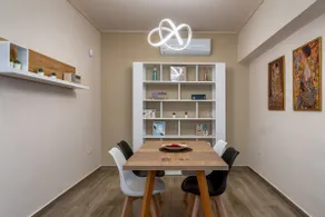 Superb suite on Aiolou street - Image 4