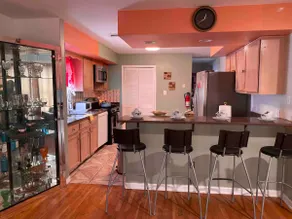 Peaceful 3BR Home Near EWR & NYC | Family-Friendly - Image 4