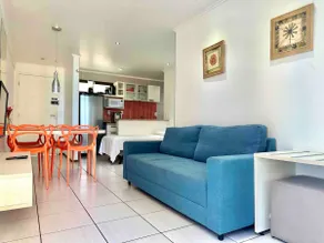 Beautiful 2-Bedroom Sea View Apartment 50m from the Beach - Image 5