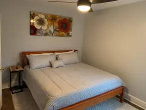 Newly renovated,Amazing Location,private parking - Image 4